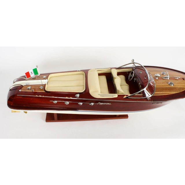 Riva Aquarama Speedboat Model with Cream Interior For Sale - Image 11 of 18
