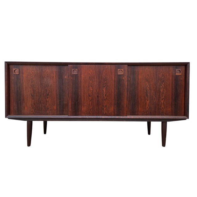 1970s 1970s Danish Modern Rosewood Sideboard Console Credenza Buffet Console Mid Century For Sale - Image 5 of 15