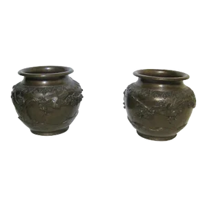 1950s Bronze Cachepots With Flower And Bird Decoration - A Pair