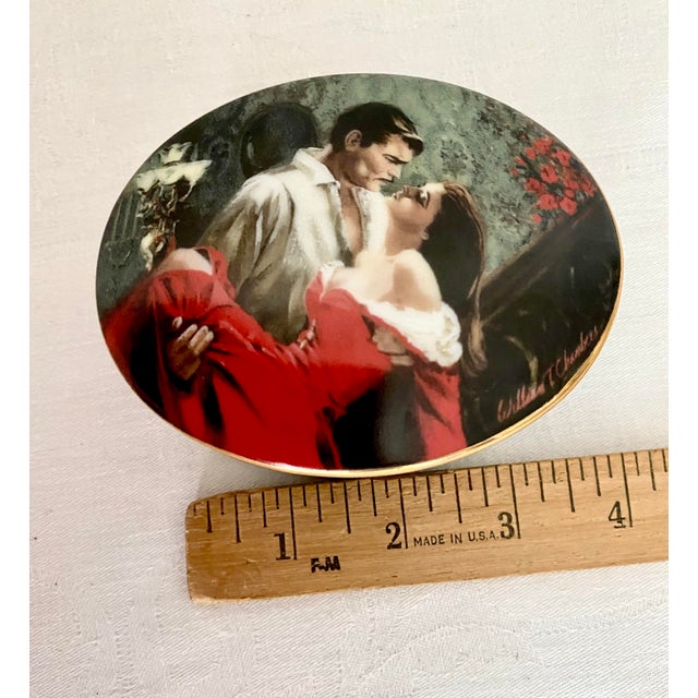 Ceramic Late 20th Century Scarlett and Rhett “Gone With the Wind” Collection Oval Fine China Music Box by W. S. George Excellent Condition For Sale - Image 7 of 8
