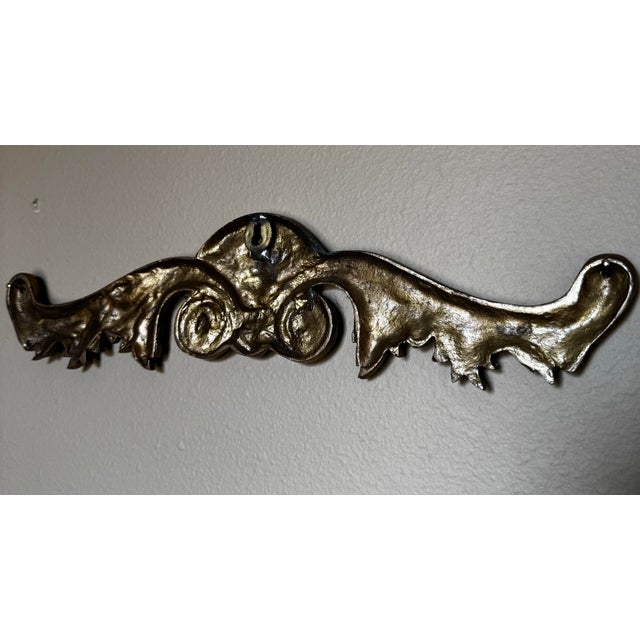 Metal 1970s Traditional Neoclassical Solid Brass Wall Accent Pediment For Sale - Image 7 of 11
