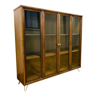 Mid Century Modern Broyhill Brasilia Display Case Shelving Unit on Custome Hairpin Legs For Sale