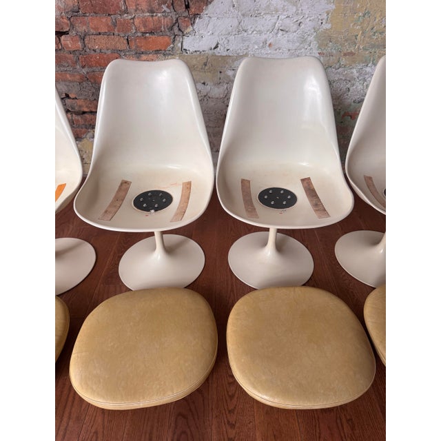 Set of 6 Authentic Early Production Knoll Saarinen Tulip Chairs - Original Condition, Stamped and Labled For Sale - Image 10 of 12