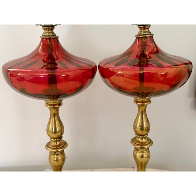 Art Deco 1960s Mid Century Modern Cranberry Glass and Brass Lamps on Marble Bases, a Pair For Sale - Image 3 of 8