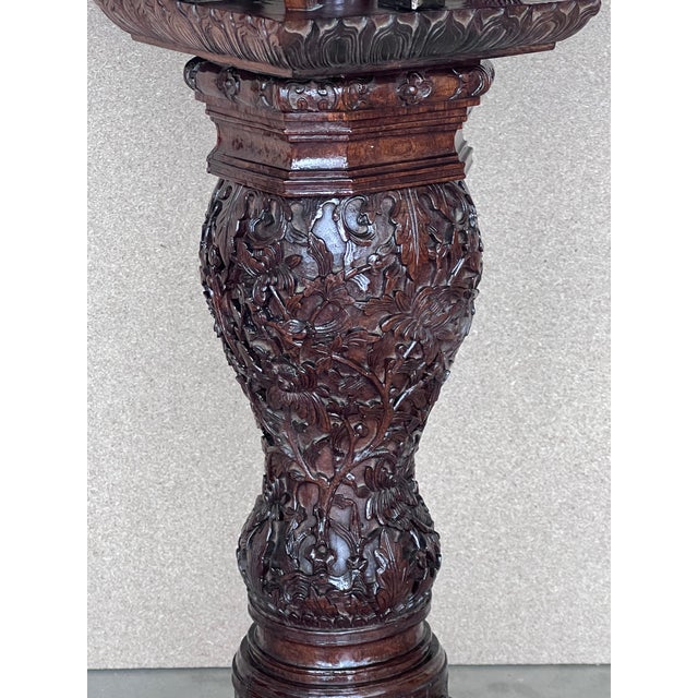 Late 19th Century Finely Carved British Colonial 19th Century Round Tiltable Table For Sale - Image 5 of 10