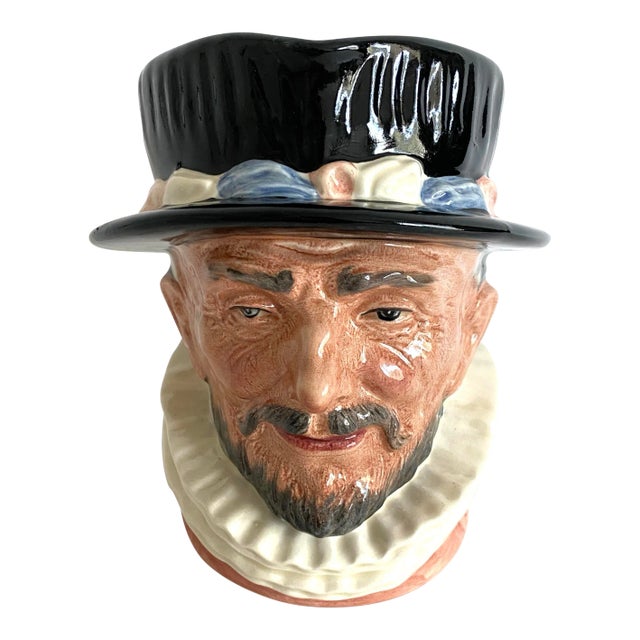 Royal Doulton 1946 Beefeater Mug For Sale