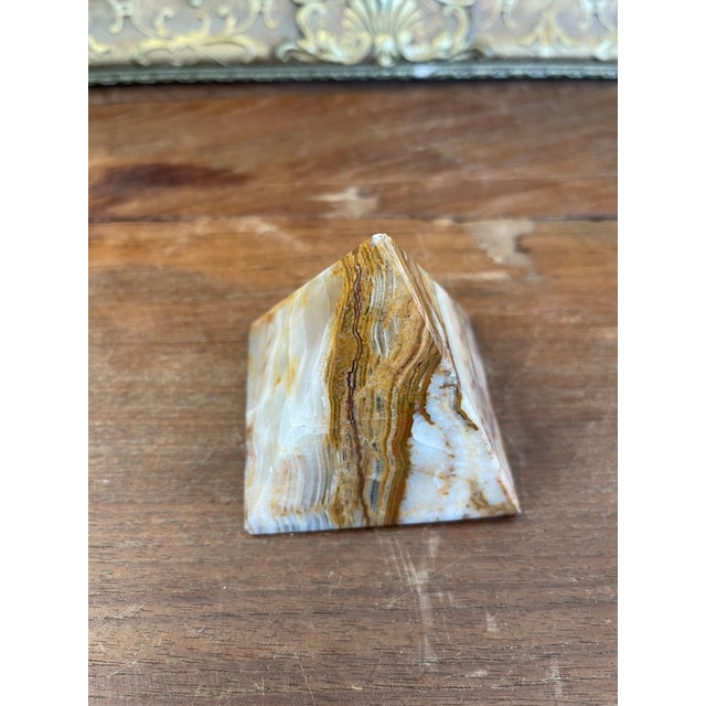 Onyx 1970s Hand-Carved Polished Onyx Pyramid Sculpture or Paperweight For Sale - Image 8 of 10