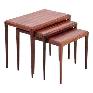 Mid-Century Scandinavian Modern Nesting Tables in Rosewood attributed to Johannes Andersen, 1960s, Set of 3 For Sale