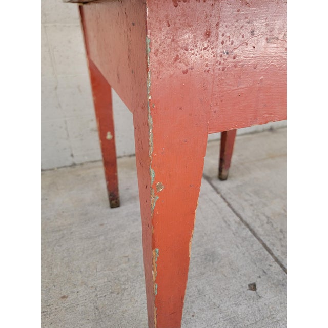Primitive Farmhouse Style Barn Red Tavern / Work Table For Sale In San Francisco - Image 6 of 12