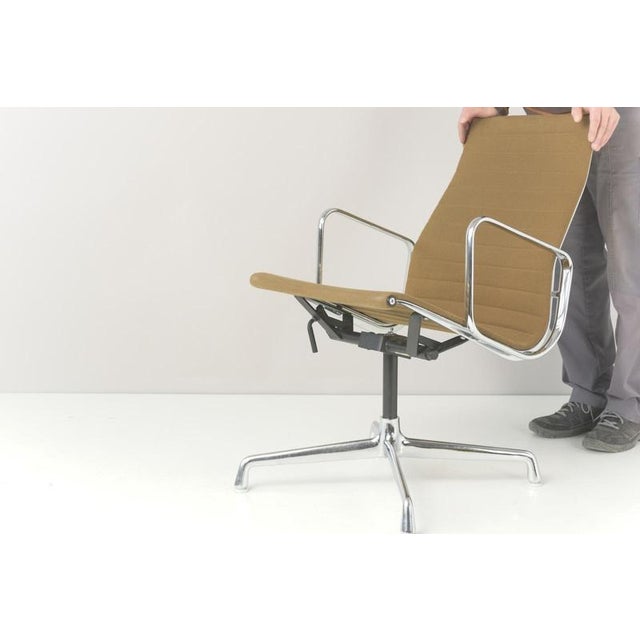 Alu Group Conference Chair by Ray and Charles Eames for Herman Miller, USA, 1958 For Sale - Image 18 of 18