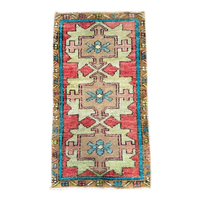 Turkish Yastik Rug 1'5" x 2'6" For Sale