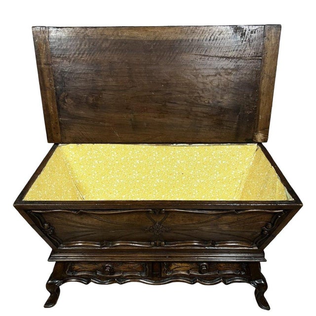 Louis XV Style Kneading Trough in Walnut For Sale - Image 3 of 9