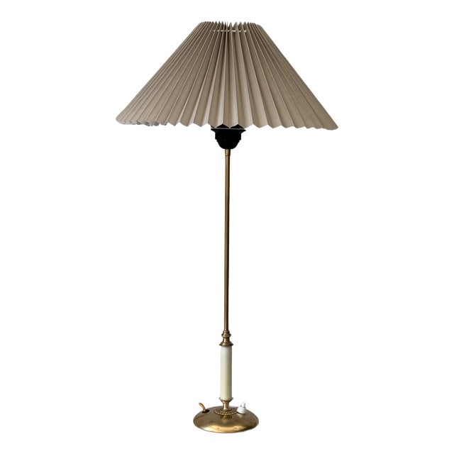 Modernist Model 31570 Table Lamp by Bertil Brisborg for Nordiska Kompaniet, Sweden, 1940s For Sale