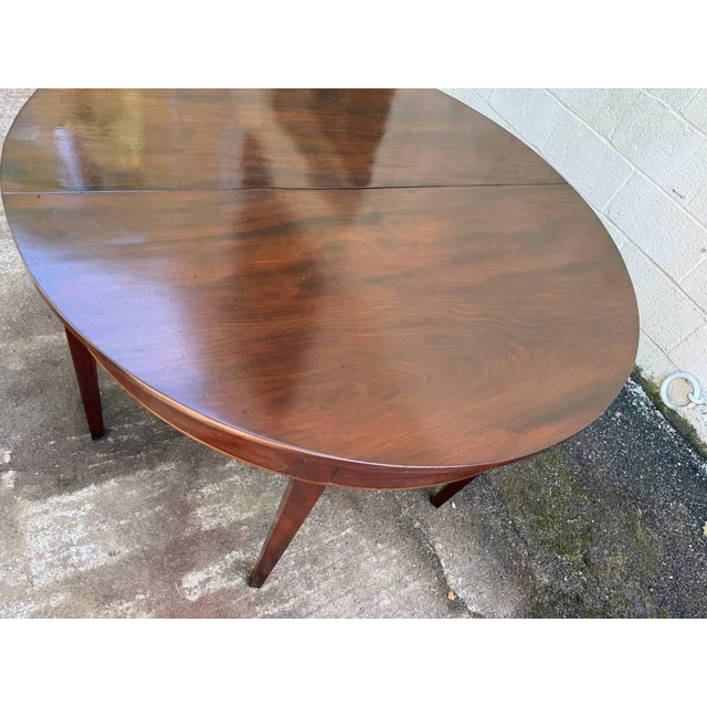 Early 20th Century Pair of Antique Federal Style Mahogany Demilune Consoler Tables For Sale - Image 5 of 17