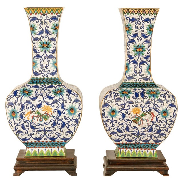 Antique Pair Monumental Chinese Qing Qianlong Period Cloissoné Enamel Vases 1795 For Sale - Image 10 of 16