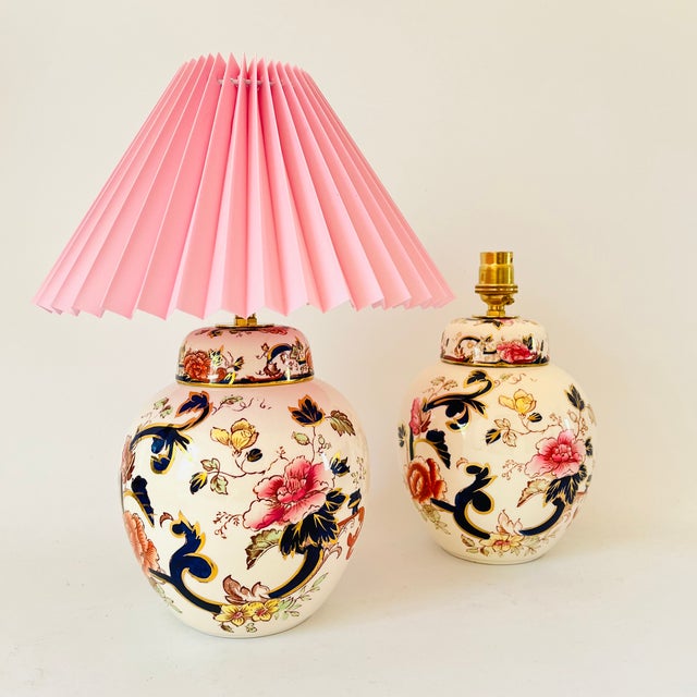 Antique Masons Mandalay Lamps, 1959, Set of 2 For Sale - Image 6 of 6