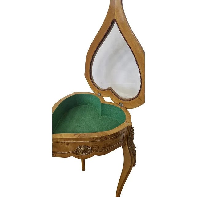 Louis XV Heart-Shaped Display Table, 1980s For Sale - Image 10 of 11