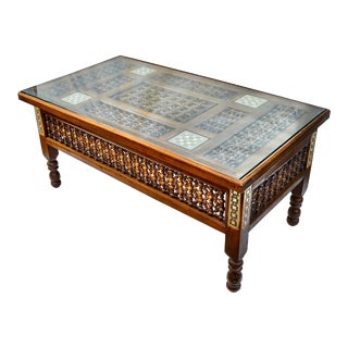 Early 20th-Century Moroccan Mother-Of-Pearl Inlaid Table For Sale