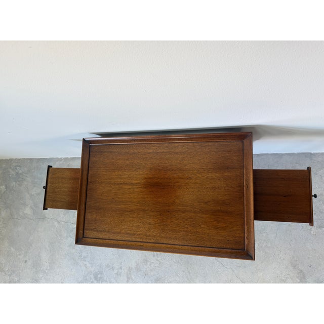 Brown Vintage Mahogany Queen Anne Style Shell-Carved Side Table With Pull-Out Trays For Sale - Image 8 of 14