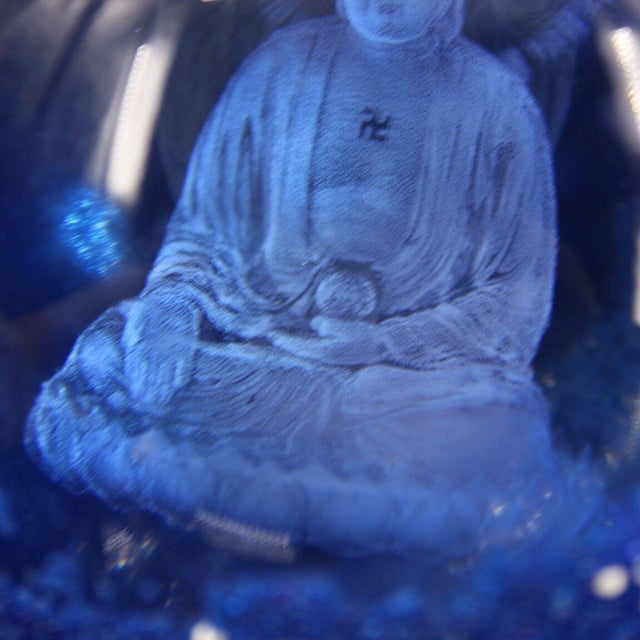 Late 19th Century Late 19th Century Buddhist Relic Sphere With Shakyamuni Buddha, 1562g, Blue Crystal Ball For Sale - Image 5 of 9