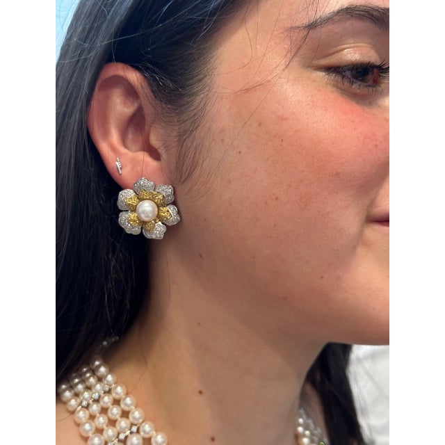 Vintage Diamond South Sea Pearl Platinum Large Flower Clip on Earrings, Two Tone, A Pair For Sale - Image 14 of 18