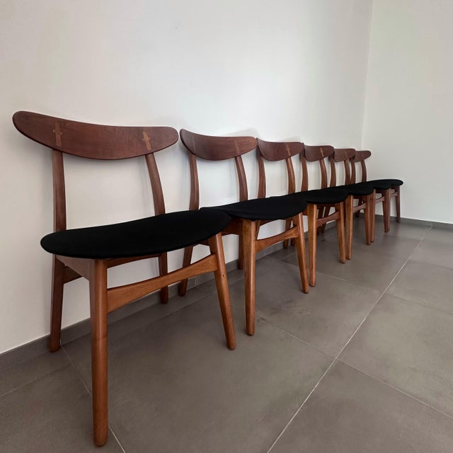 1970s Model CH30 Chairs by Hans J. Wegner for Carl Hansen & Son, 1952, Set of 6 For Sale - Image 5 of 15