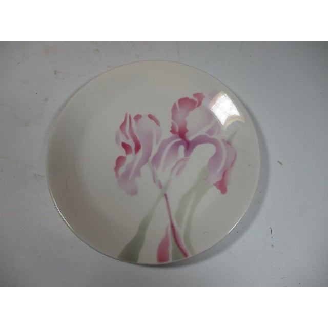 Mid-Century Modern 1960s Syracuse China Pink Iris Dessert Plates, Set of 8 For Sale - Image 3 of 8