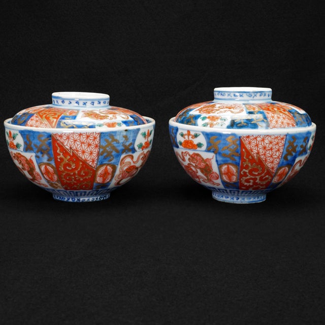 Pair Meiji 19th C Arita Imari Chawan Lidded Bowls For Sale In Phoenix - Image 6 of 14