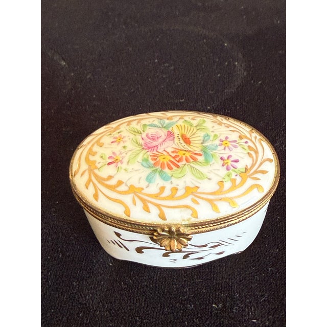 French Antique Limoges Hand Painted Trinket Box For Sale - Image 3 of 7