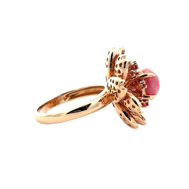 Early 21st Century 18k Rose Gold Conch Pearl, Ruby & Pink Sapphire Floral Ring, Size 6 For Sale - Image 5 of 12