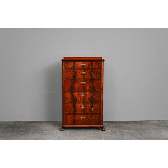 Biedermeier Chest of Drawers with Secretary Compartment in Mahogany, Early 19th Century For Sale - Image 5 of 18