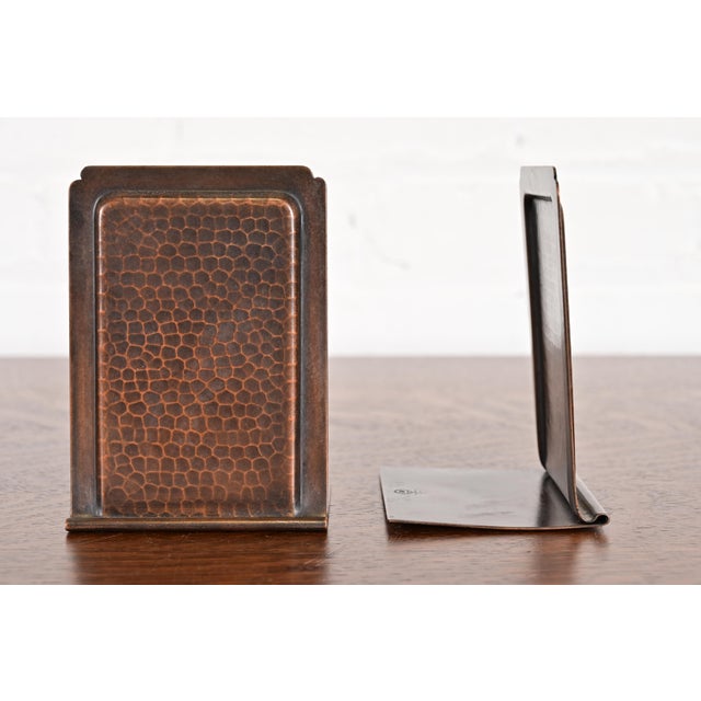 Roycroft Arts & Crafts Hammered Copper Bookends, Circa 1920s For Sale - Image 9 of 13
