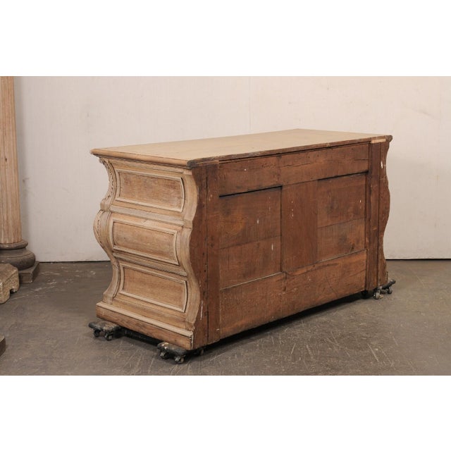 18th Century French Louis XV Bleached Bombé Commode For Sale - Image 9 of 12