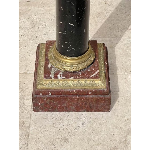 Period: 19th century Style: Napoleon 3rd Condition: Good condition Material: Marble Marble and gilt bronze column with a...