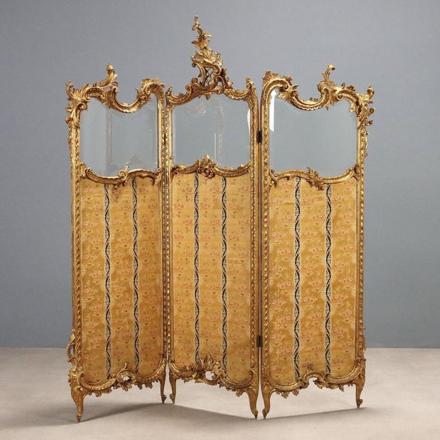 Screen Rococo Style in Carved Wood and Silk For Sale - Image 11 of 11