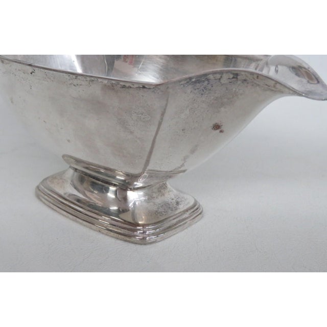 Silver Mid 20th Century Metal Gravy Boat Silver Plated Sauce Serving Dish With Scrollwork Handle For Sale - Image 8 of 15
