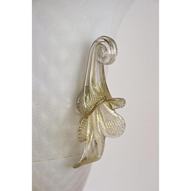 2000 - 2009 Golden Murano Glass Urn Vase with 24 K Gold Flakes attributed to Gabbiani, Italy, 2000s For Sale - Image 5 of 18