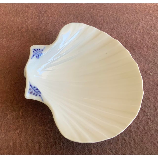 Royal Copenhagan 1960s Royal Copenhagen Blue Fluted Shell Dish - a Pair For Sale - Image 4 of 5