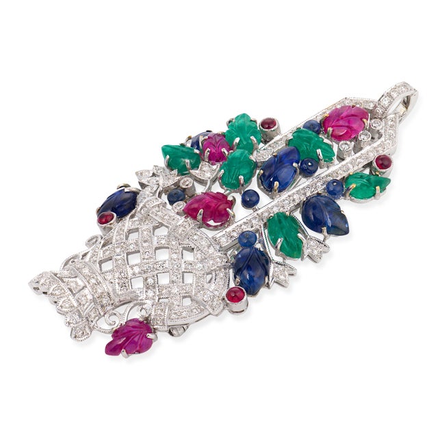 1980s Tutti Frutti Emerald Ruby Sapphire Diamond 18k White Gold Brooch Pendant For Sale - Image 4 of 6