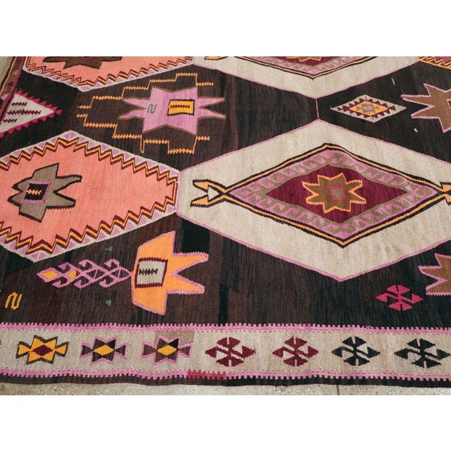Mid 20th Century Galerie Shabab Collection Mid-20th Century Handmade Turkish Tribal Flatweave Kilim Room Size Carpet For Sale - Image 5 of 8