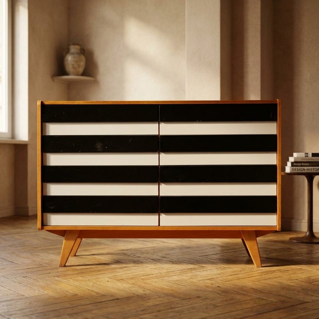 Black Mid-Century Model U453 Sideboard by Jiří Jiroutek for Interier Praha, Czechoslovakia, 1960s For Sale - Image 8 of 8
