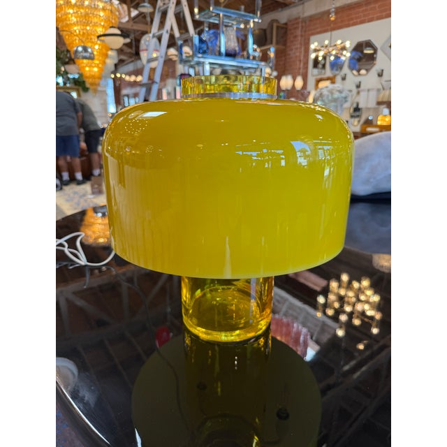 Lt226 Murano Glass Table Lamp by Carlo Nason for Mazzega in Yellow For Sale In Los Angeles - Image 6 of 10