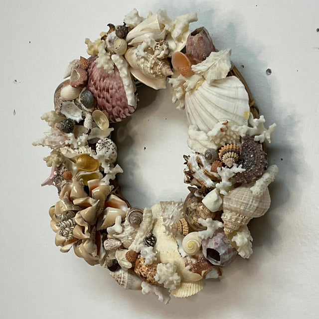 Vintage 1980s Coastal Seashell Encrusted Wreath For Sale - Image 9 of 15