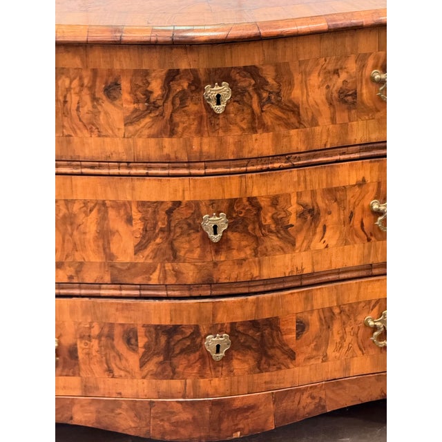 Late 18th Century 18th Century German Walnut Serpentine Chest For Sale - Image 5 of 13