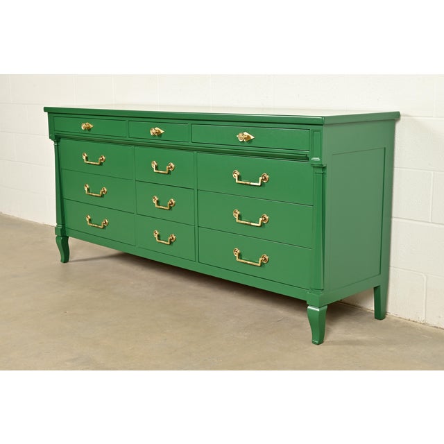 French John Widdicomb French Regency Louis XVI Green Lacquered Dresser or Credenza, Newly Refinished For Sale - Image 3 of 18