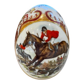 1970s Hand-Painted Decorative Porcelain Egg With Gilded Accents For Sale
