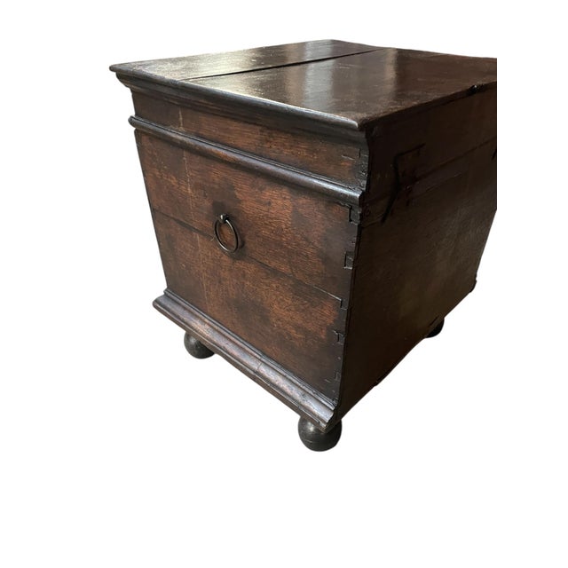 This box or close stool matches another one in our selection. Also this one with the rare feature of the pear shaped feet....