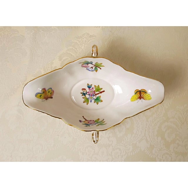 1980s Herend Queen Victoria Green 220 Vbo Double Spouted Sauce Gravy Boat Hungarian Porcelain For Sale In Savannah - Image 6 of 13