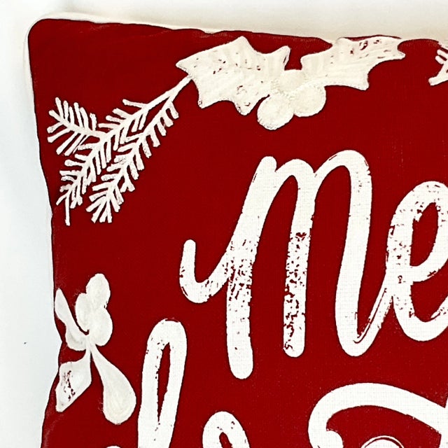1990s 1990s Vintage Arts & Crafts Embroidered Merry Christmas Pillow. For Sale - Image 5 of 8