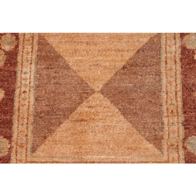 Classic Ziegler Brown Tan Hand-Knotted Wool Rug - 5'10'' X 8'10'' For Sale In New York - Image 6 of 8